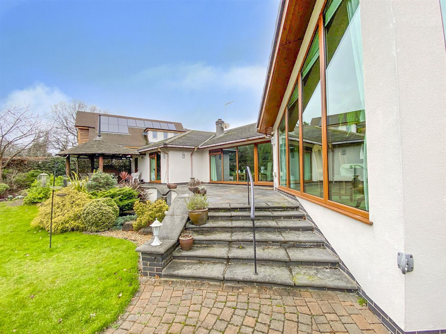 Park Close, StantonByDale, Ilkeston Robert Ellis Estate Agents